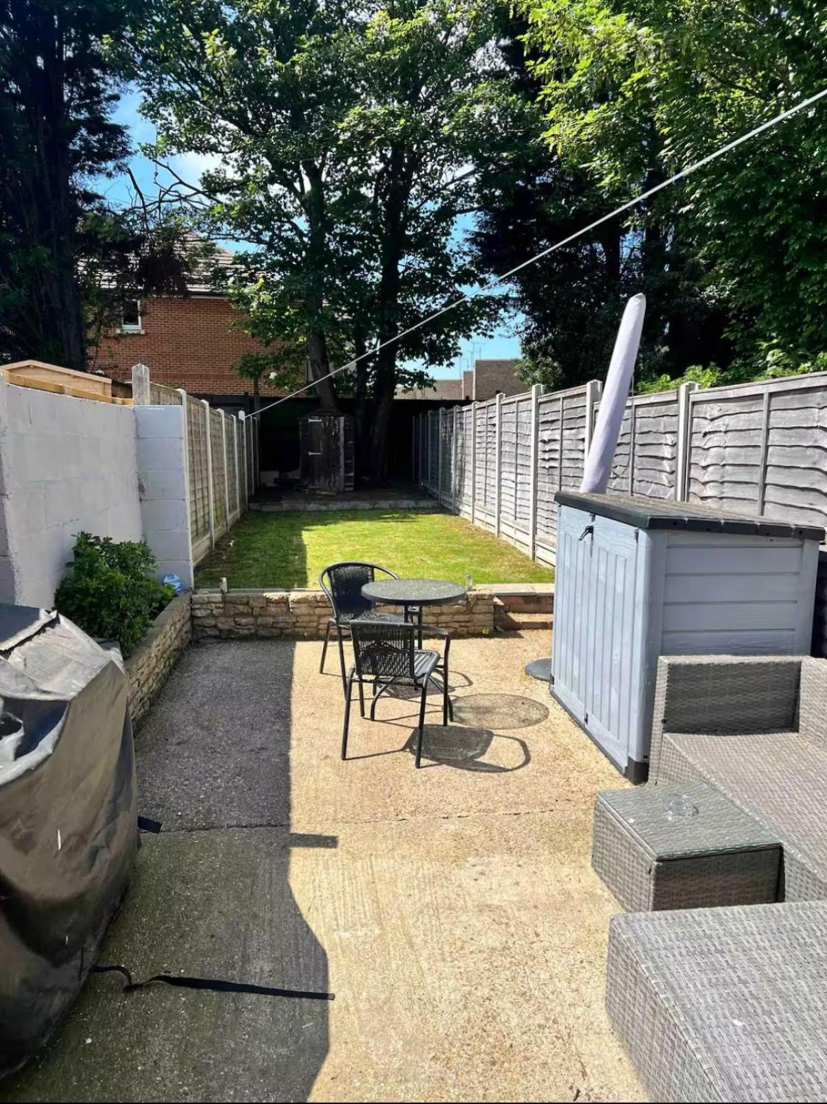 Modern 2 Bed House In Rainham, Kent - Central Location Rainham  Eksteriør billede