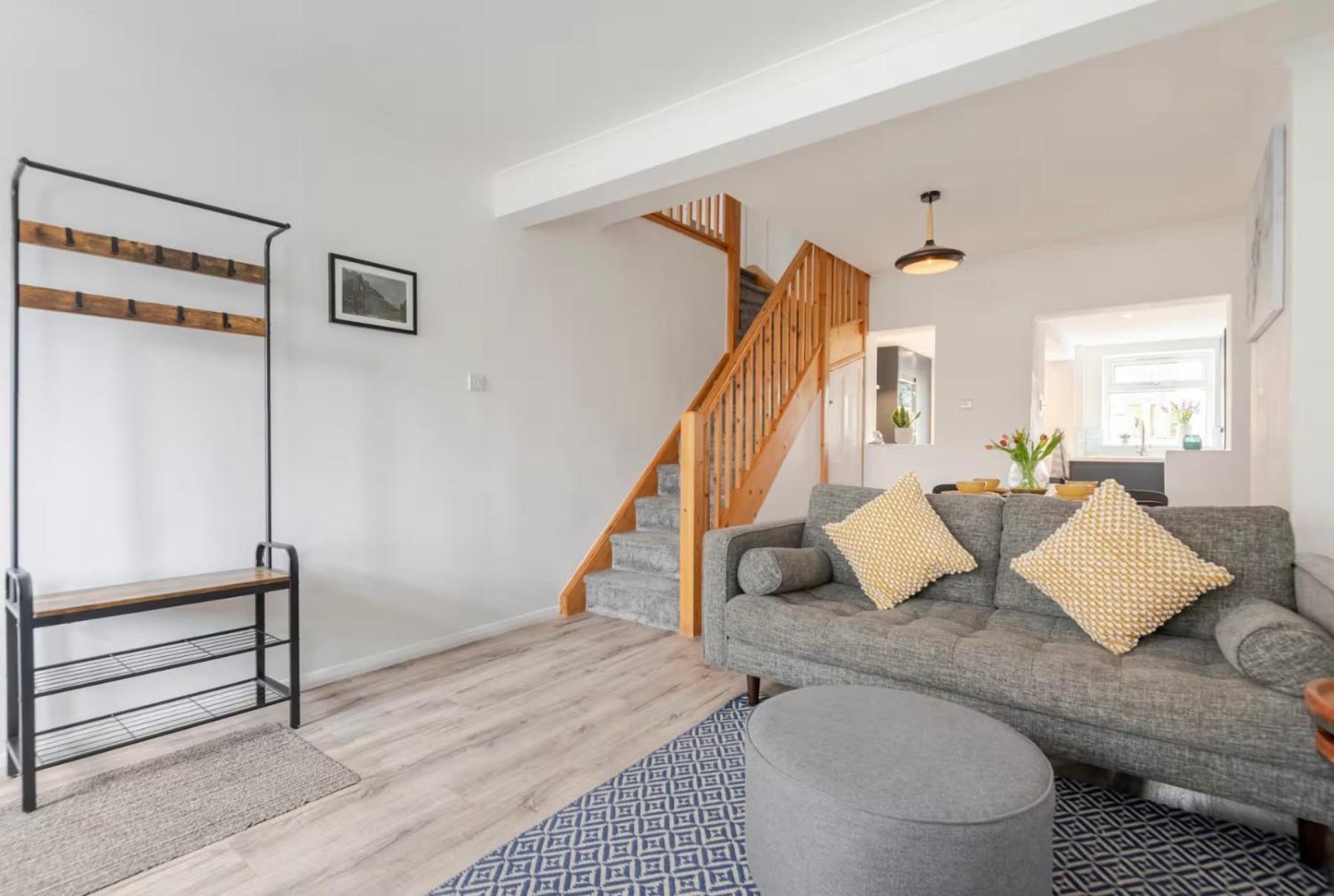 Modern 2 Bed House In Rainham, Kent - Central Location Rainham  Eksteriør billede